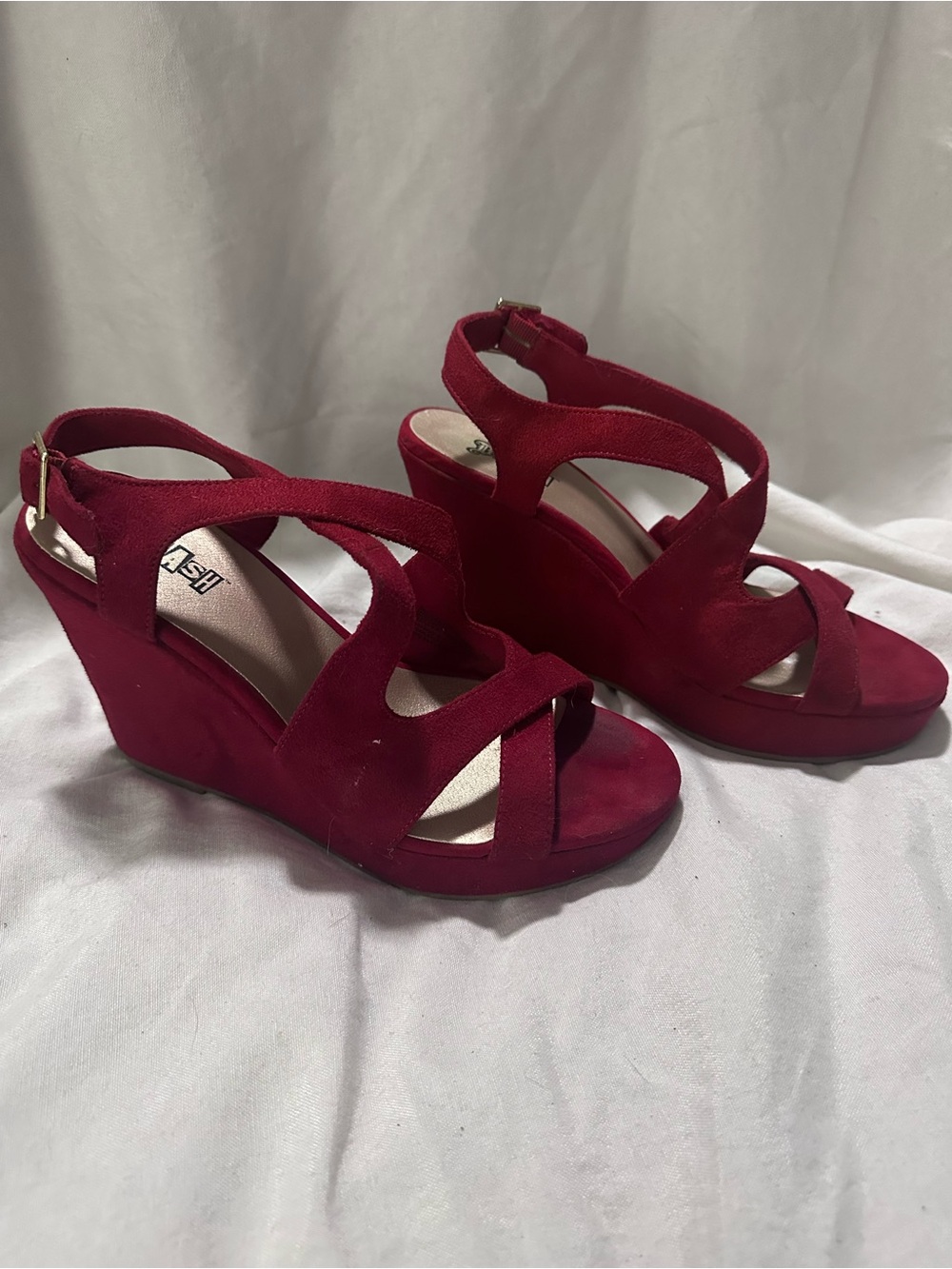 Brash Red Crisscross Strappy Platform Wedge Sandals Size 8.5
